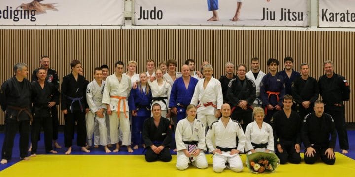 Nieuwe dangraad-houders (zwarte band) bij BudoSport Hoorn